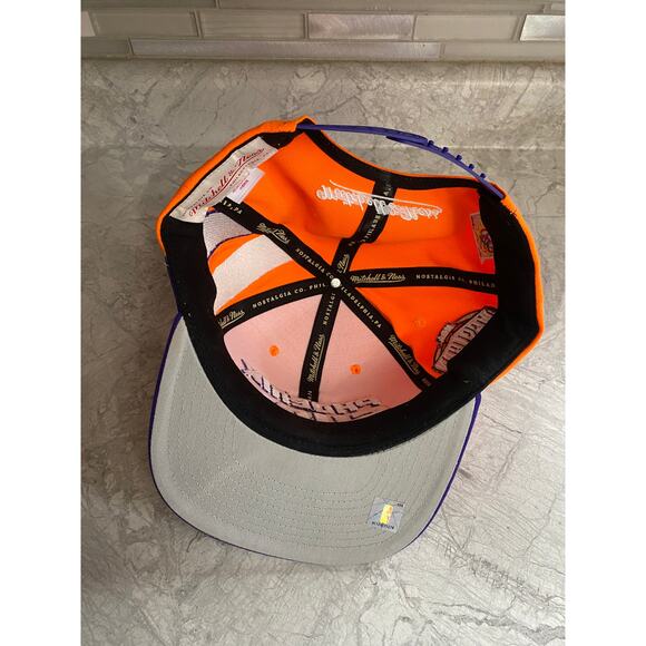 Phoenix Suns Mitchell & Ness NBA Basketball Snapback Hat - Picture 7 of 9